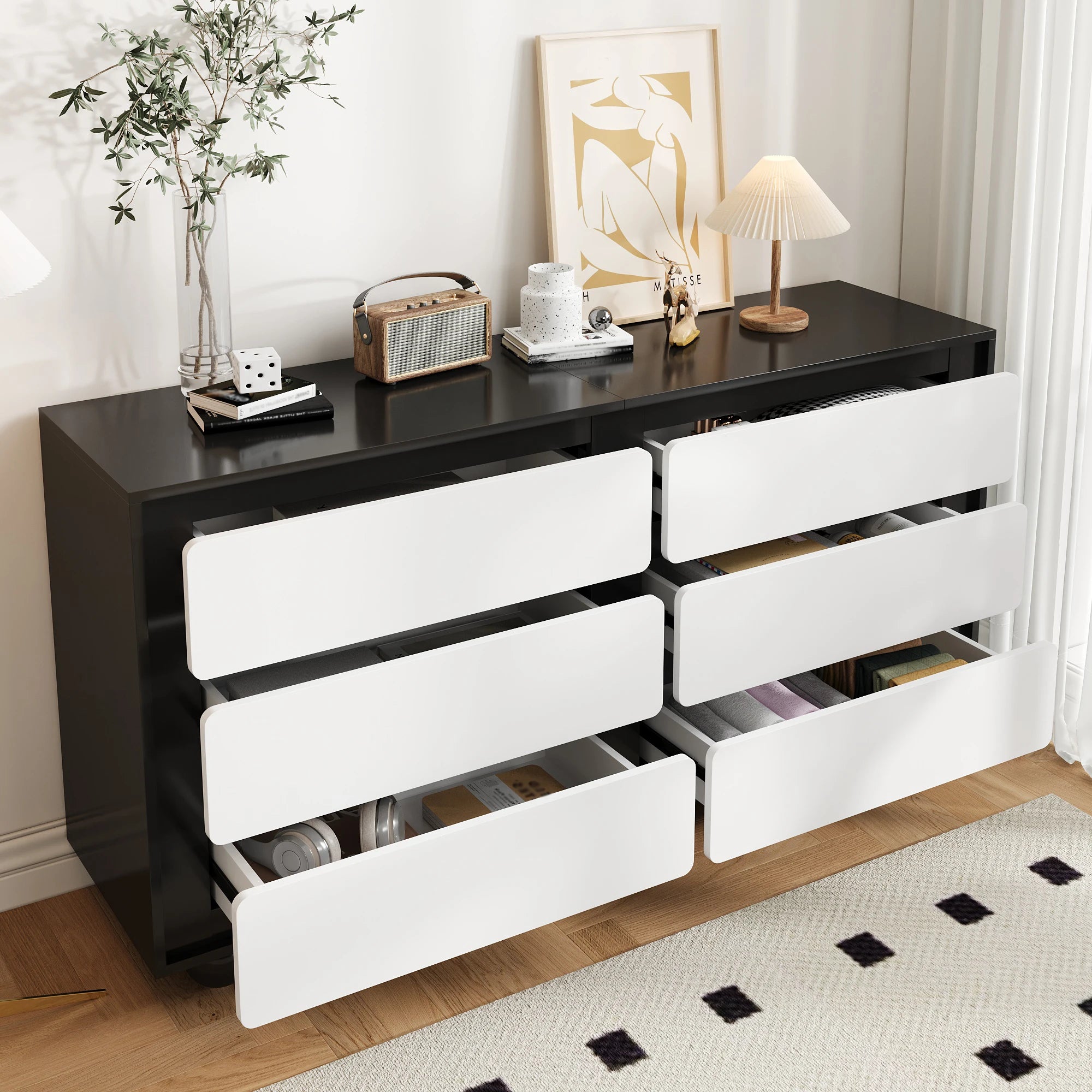 Stylish Chest of Drawers